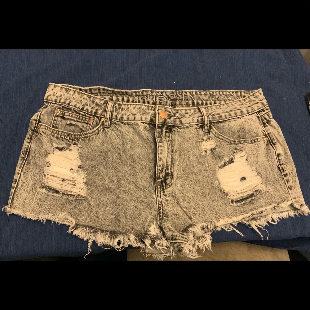 Rue 21 washed grey denim distressed shorts